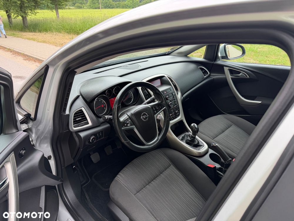 Opel Astra 1.4 Turbo - 17