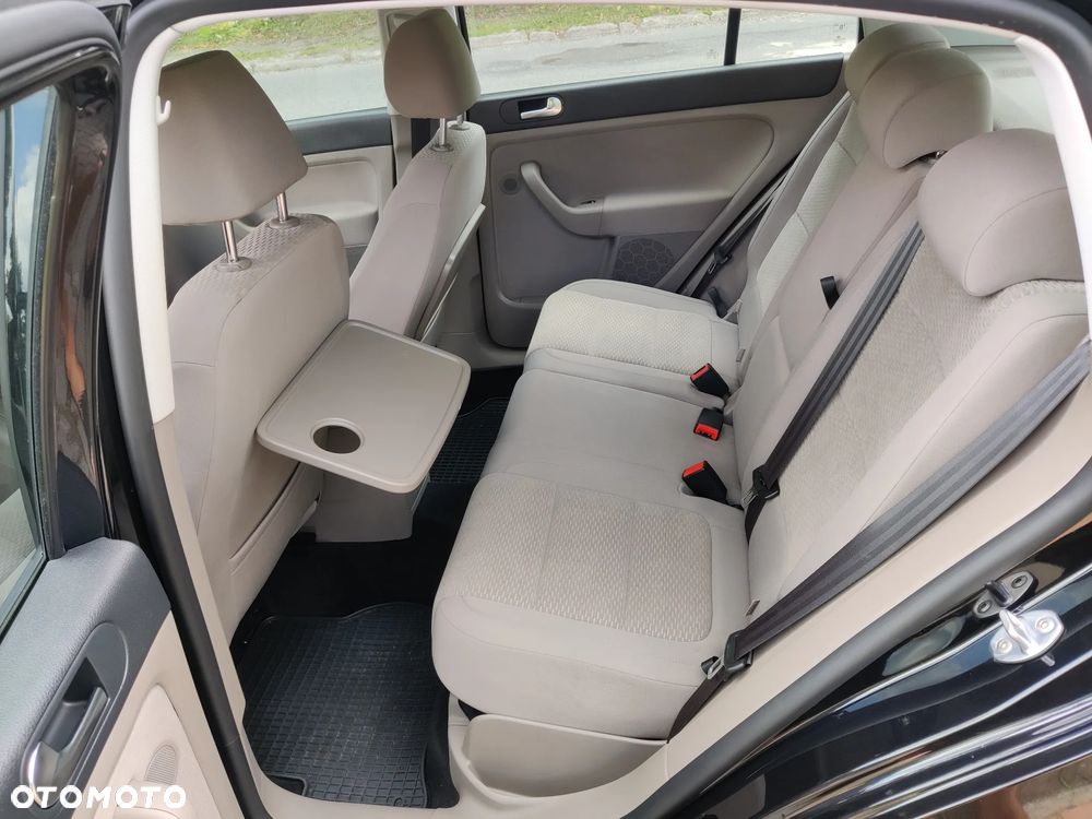Volkswagen Golf Plus 1.4 TSI DSG Comfortline - 22