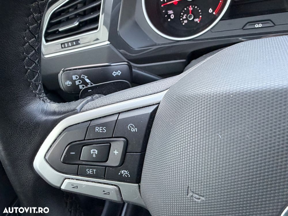 Volkswagen Tiguan 2.0 TDI SCR 4MOTION DSG Elegance - 15