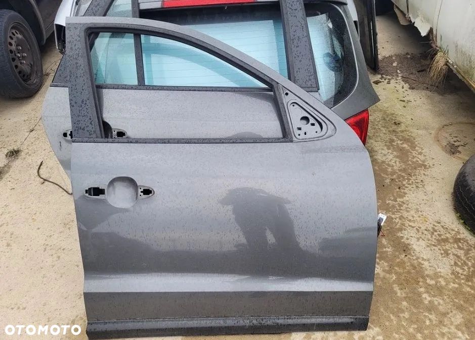 Drzwi prawe przednie Hyundai Santa Fe II 2006-2012r 2J