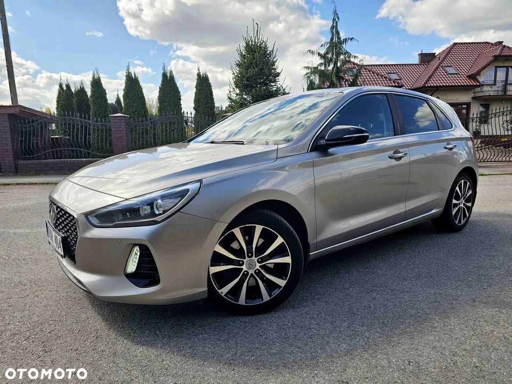 Hyundai i30 blue 1.6 CRDi Premium - 2