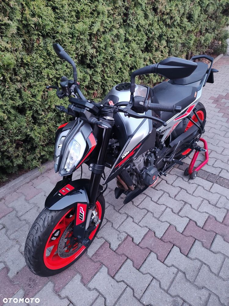 KTM Duke - 11