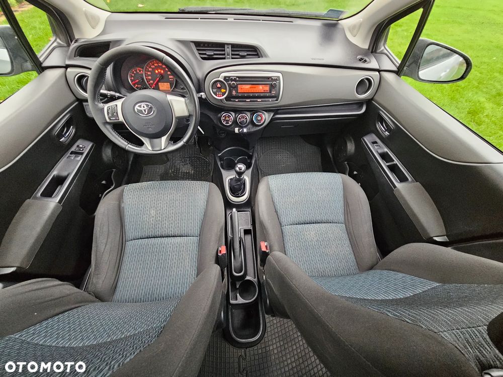 Toyota Yaris - 7