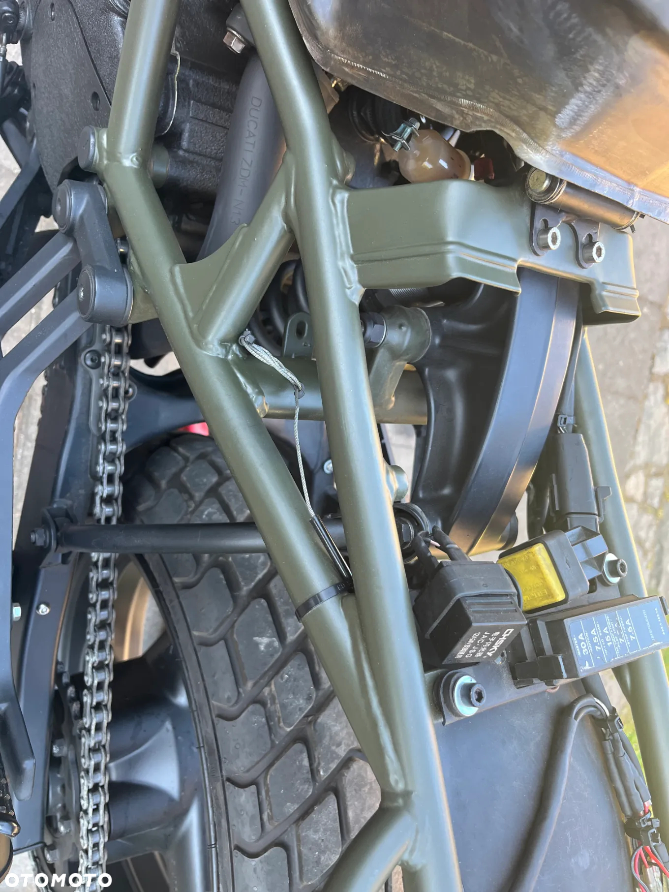 Ducati Monster - 18