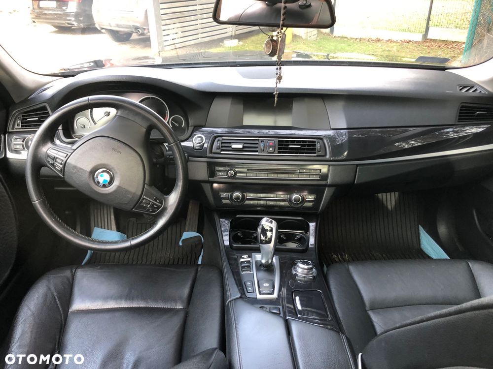 BMW Seria 5 530d xDrive - 4