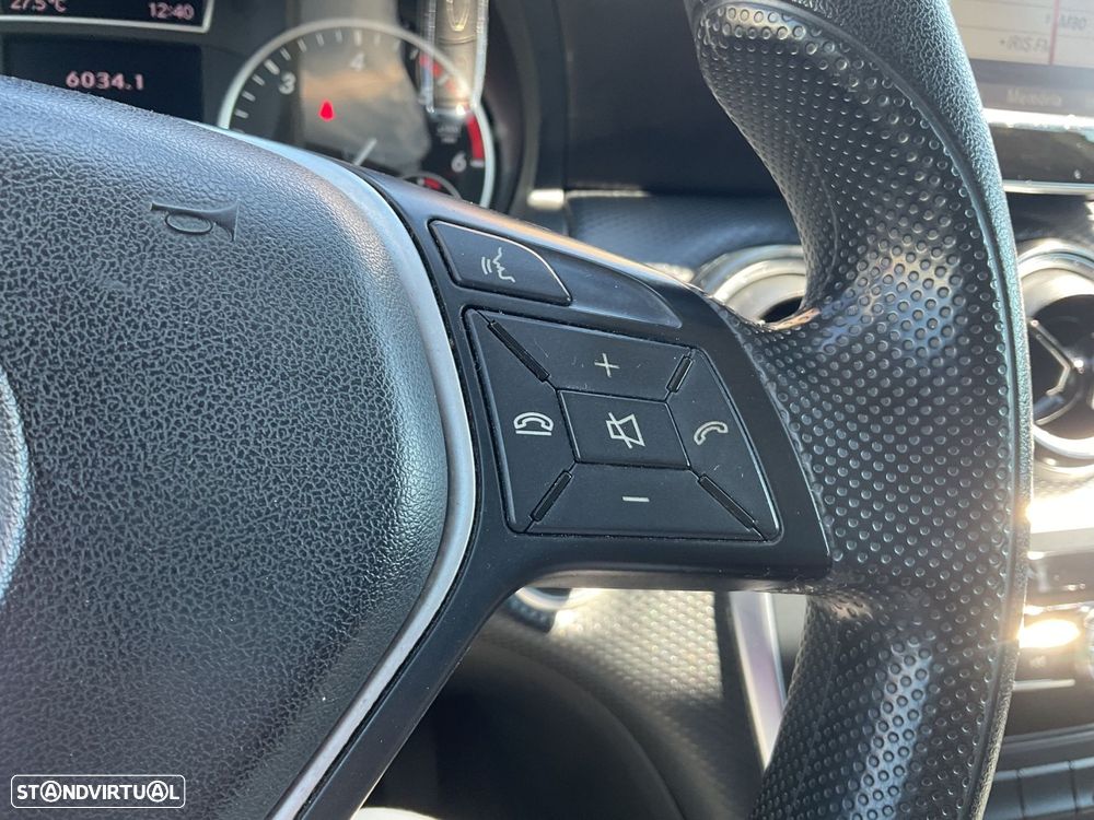 Mercedes-Benz A 180 CDi BE AMG Line - 39
