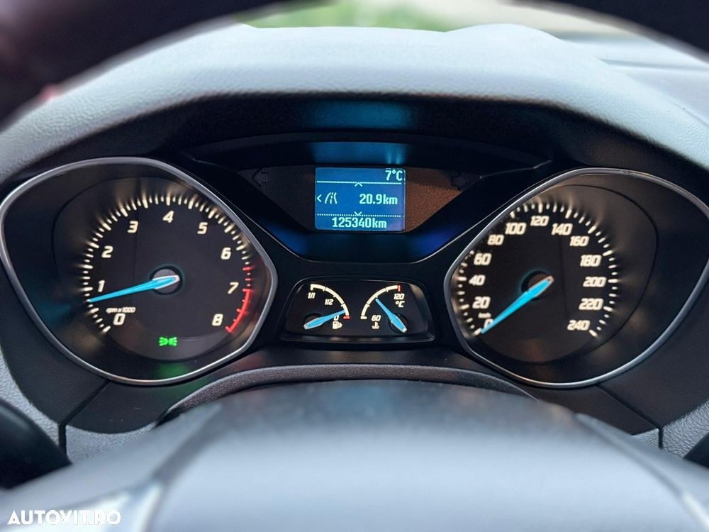 Ford Focus 1.0 EcoBoost Sport - 3