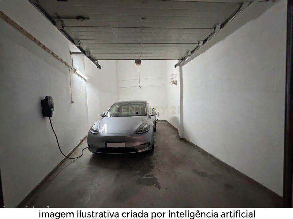 Excelente apartamento T2 com garagem box em Santa Marta - Corroios - Grande imagem: 5/18