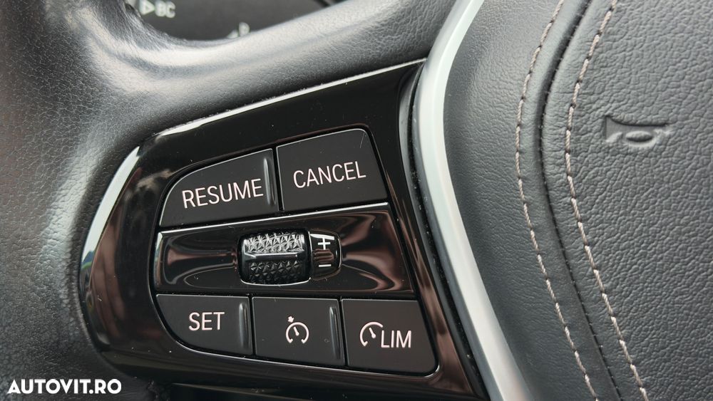 BMW Seria 5 520d xDrive Aut. - 28