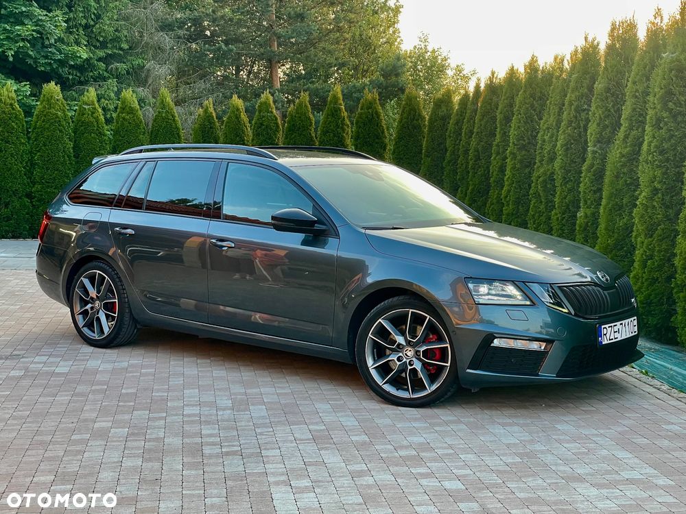 Skoda Octavia 2.0 TDI DSG RS - 2