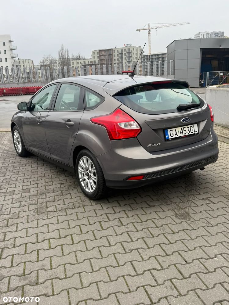 Ford Focus 1.6 Ambiente - 5