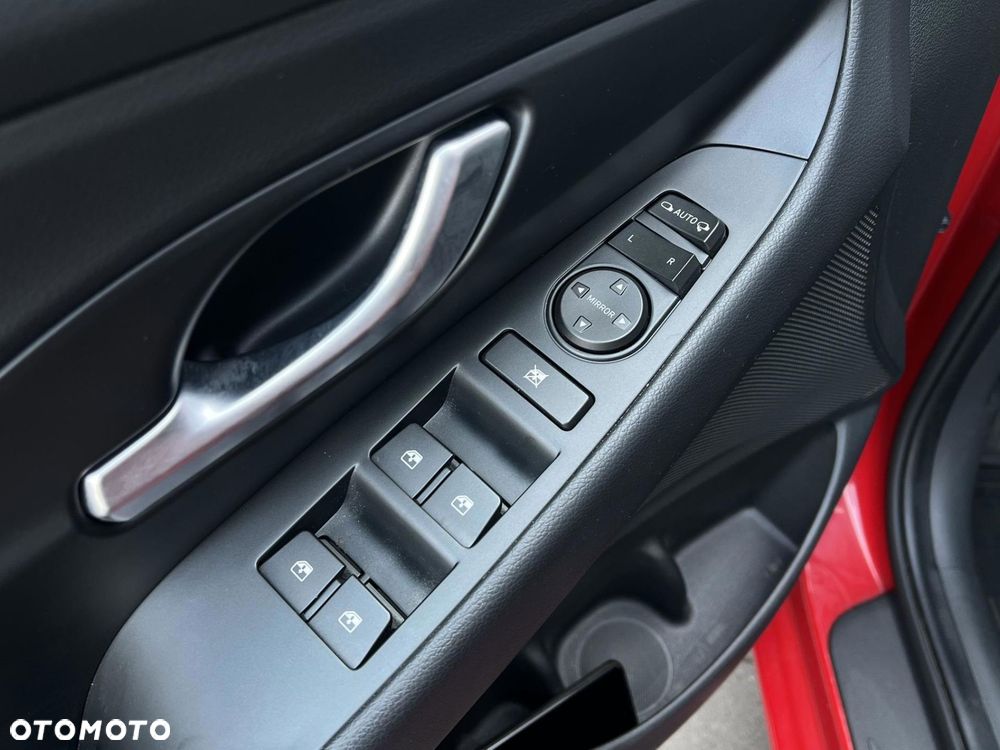 Hyundai i30 1.0 T-GDI Smart DCT - 12