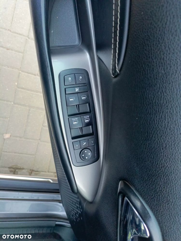 Fiat Freemont 2.0 Multijet 16V DPF Automatik Allrad Cross - 29