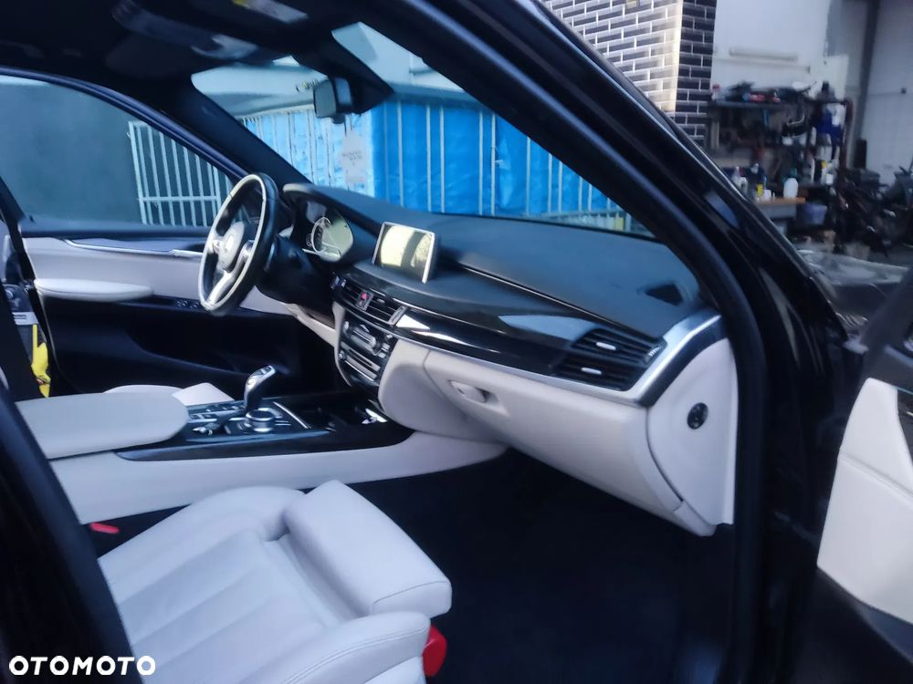 BMW X5 xDrive25d sport - 32