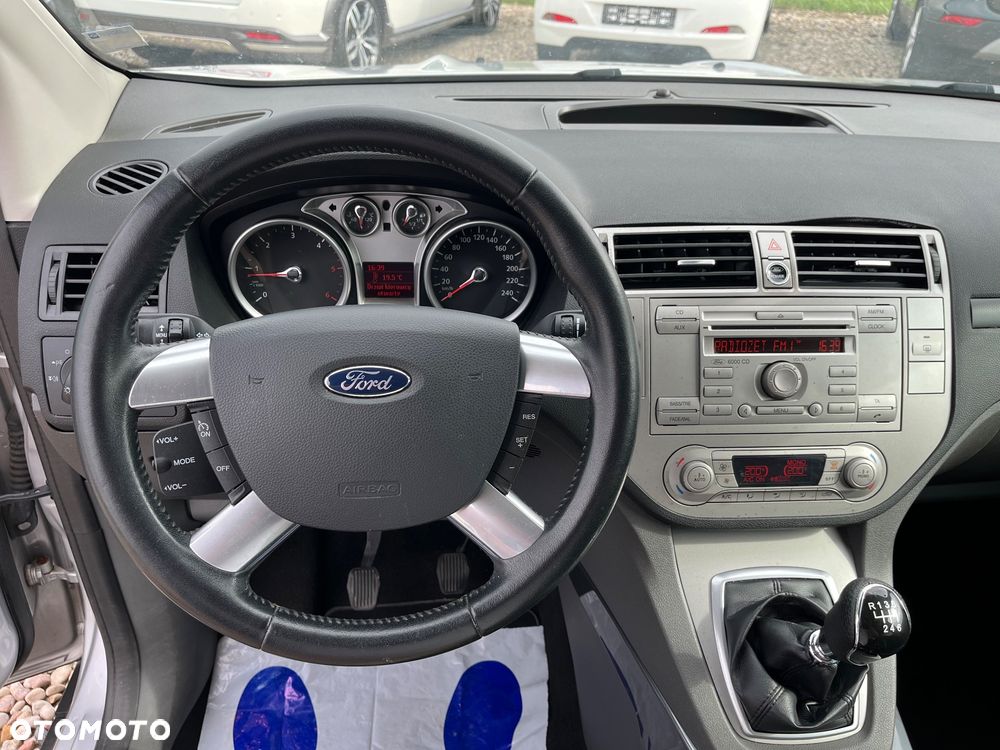 Ford Kuga 2.0 TDCi Titanium - 11