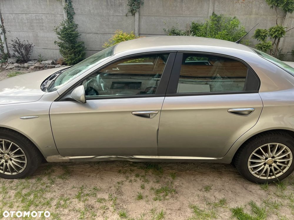 Alfa Romeo 159 - 8