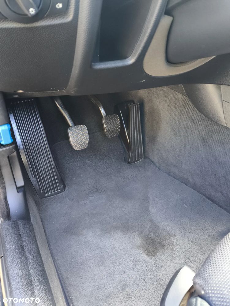 BMW Seria 1 120d - 20