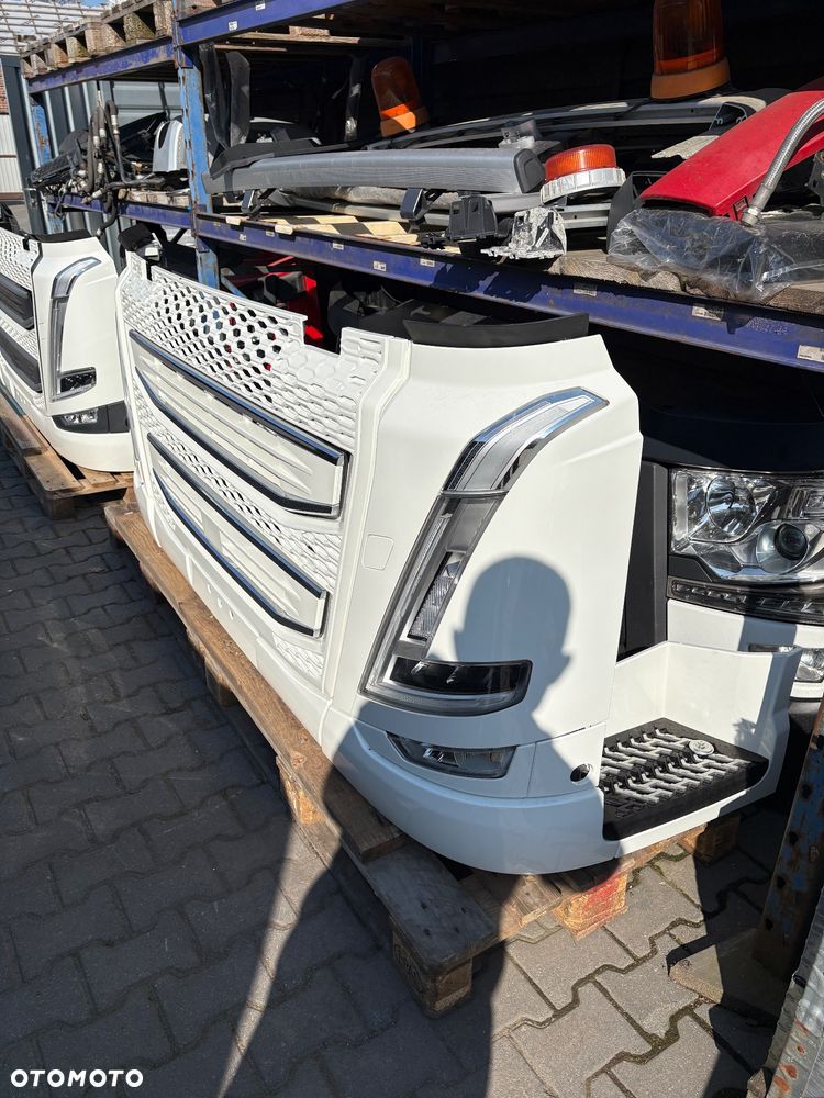 Kompletny przód zderzak Volvo FH5 atrapa grill Reflektor - 3
