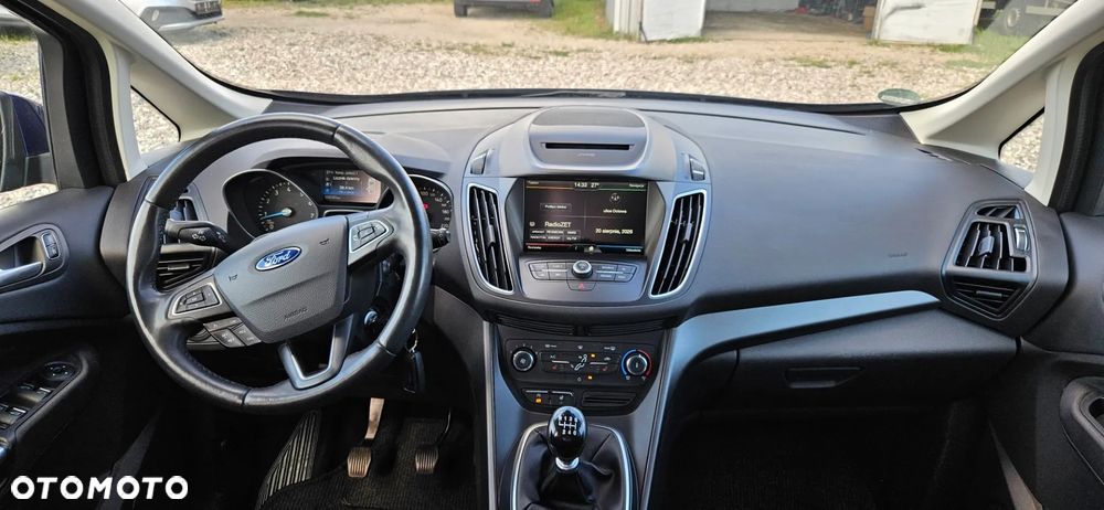 Ford Grand C-MAX - 32