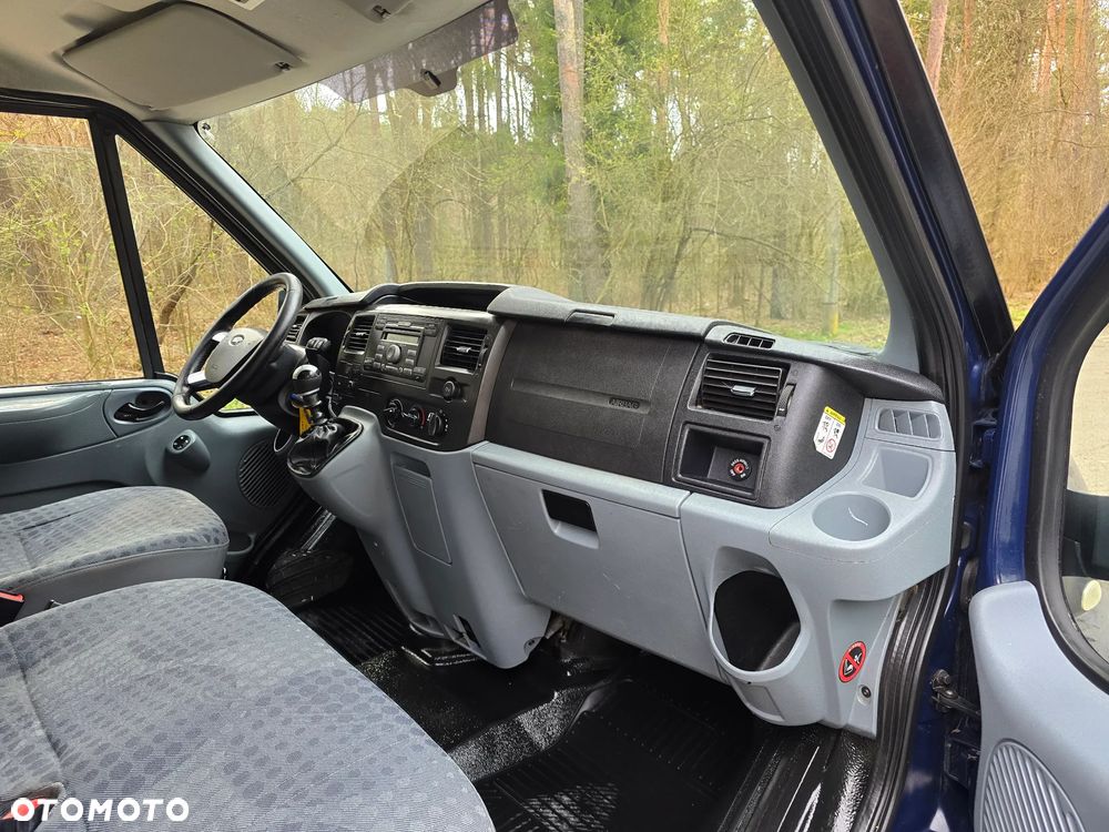 Ford Transit - 17