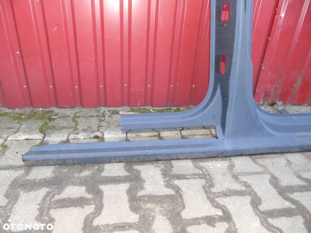 Volkswagen Caddy słupek próg 2K7809860 - 3