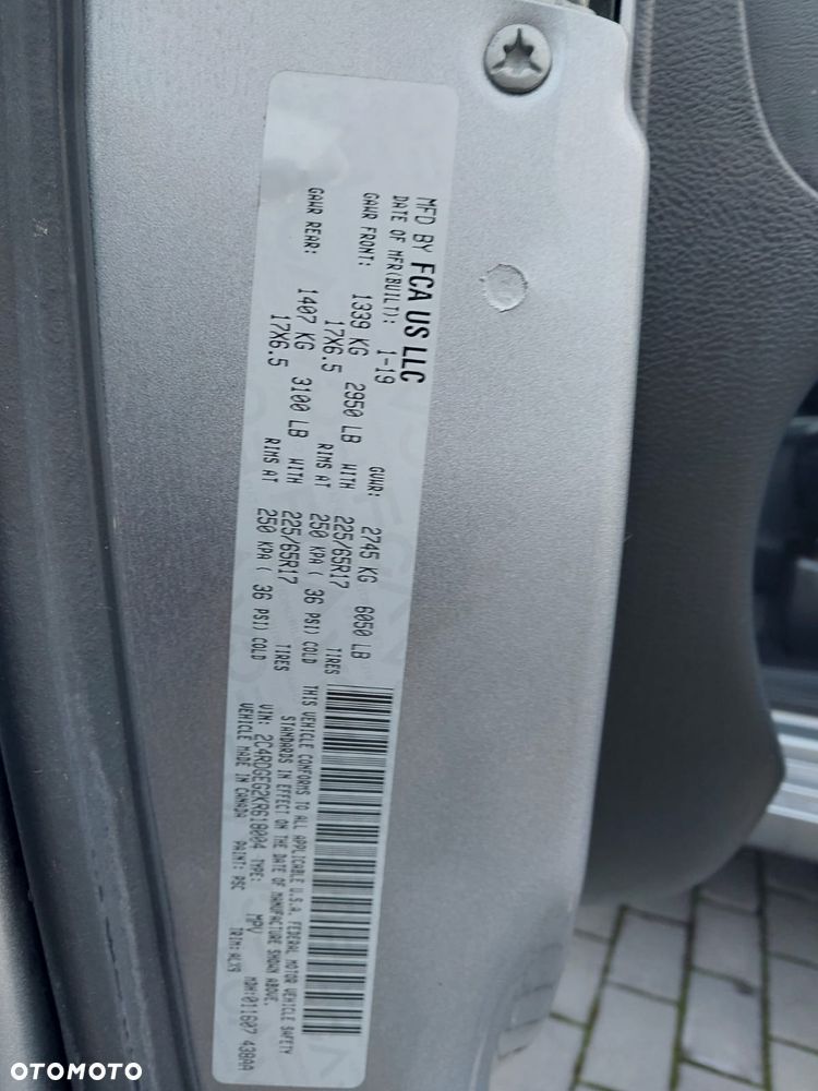 Dodge Grand Caravan 3.6 R/T - 19