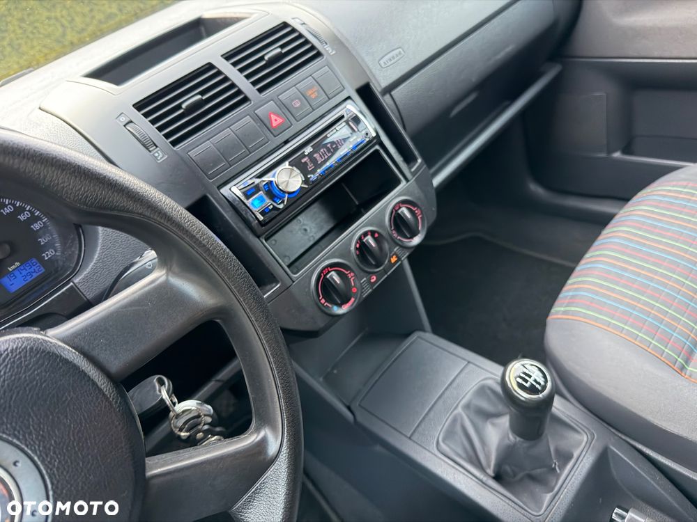 Volkswagen Polo 1.2 Comfortline - 15