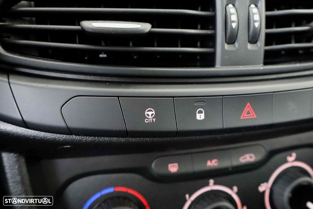 Fiat Tipo Station Wagon 1.4 Lounge - 29