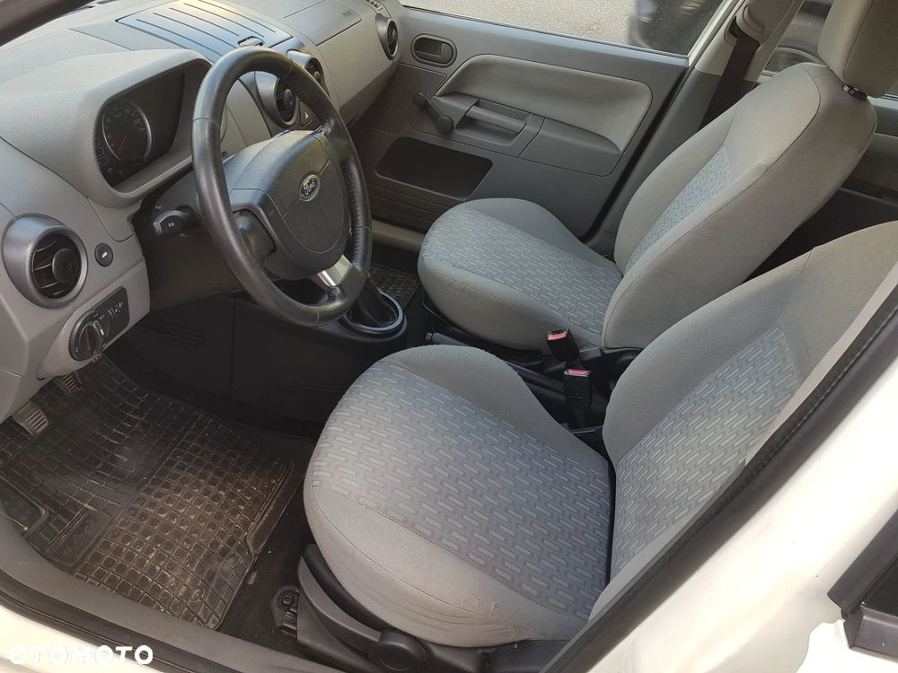 Ford Fusion 1.4 TDCI Ambiente - 4