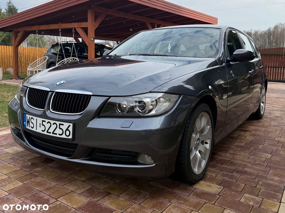 BMW Seria 3 325xi - 2