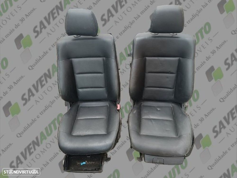 Conjunto Bancos Mercedes-Benz E-Class (W212) - 1