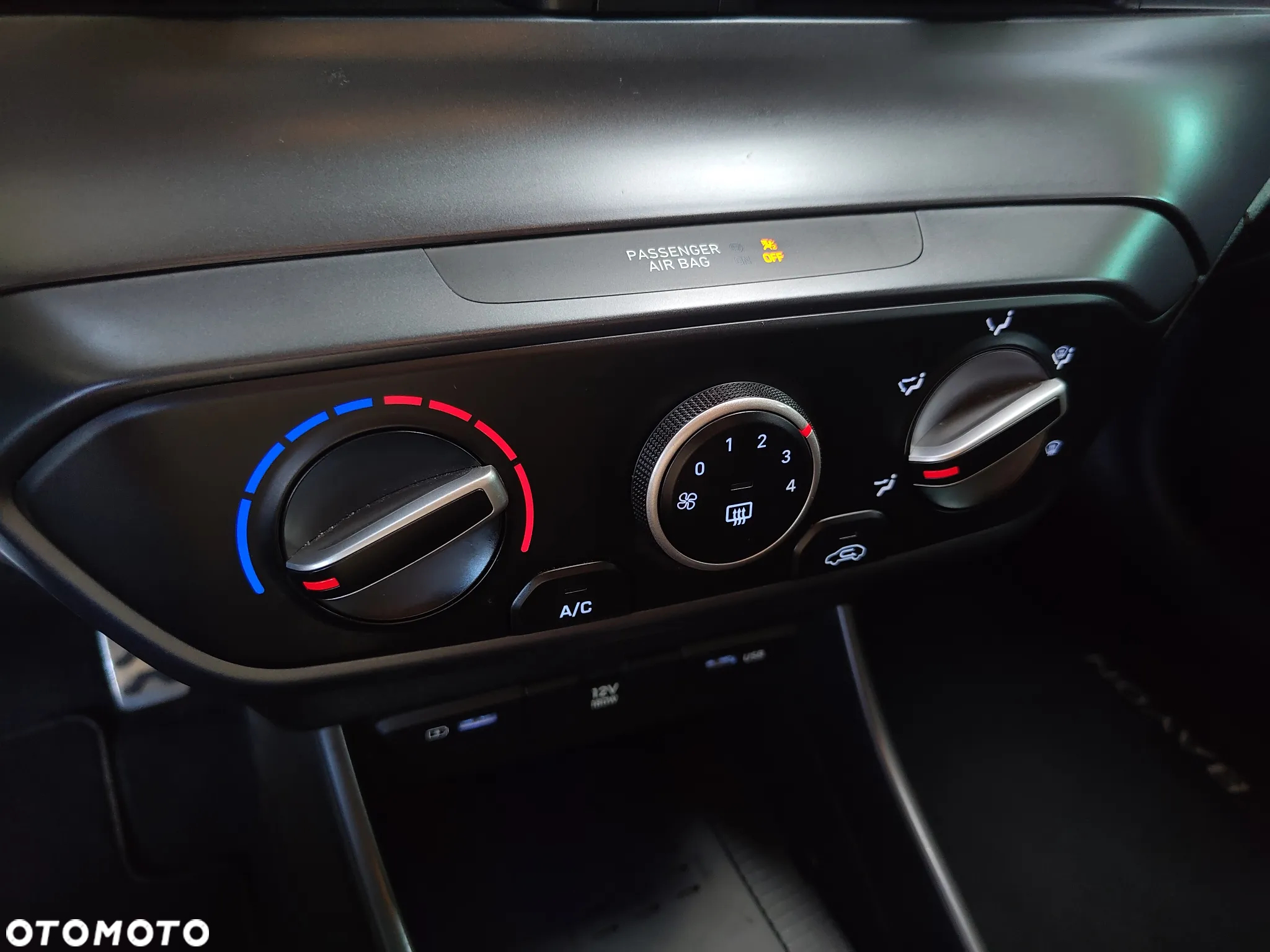 Hyundai Bayon 1.0 T-GDI Executive - 34
