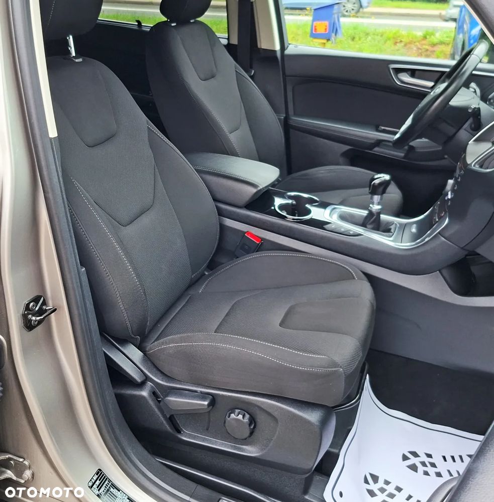 Ford S-Max 2.0 TDCi Titanium - 24