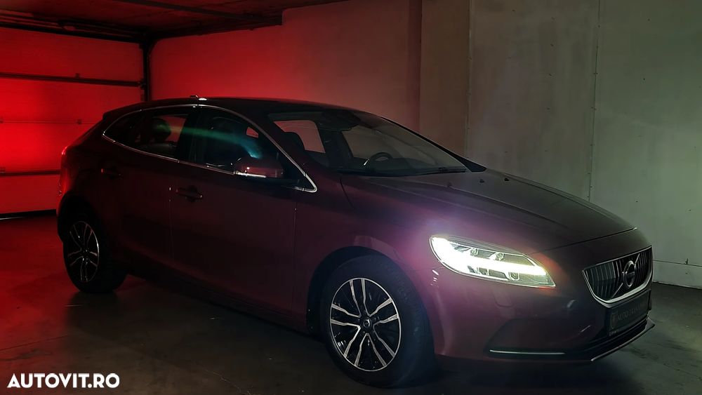 Volvo V40 D2 Inscription - 33