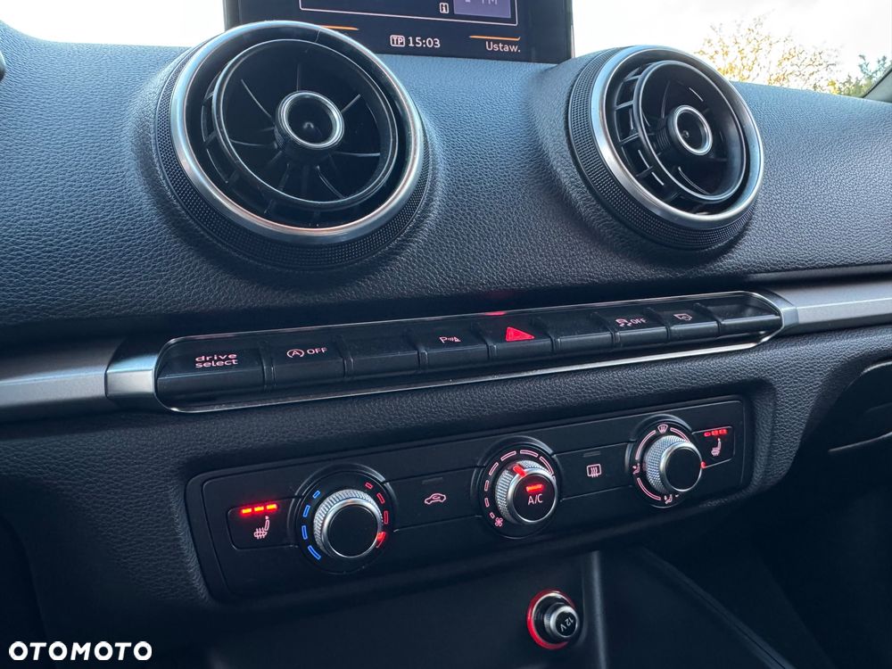 Audi A3 Sportback 1.6 TDI S line Sportpaket - 25