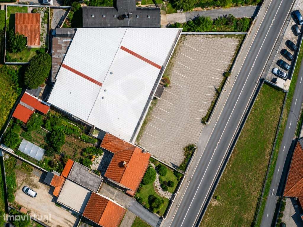 Armazém com Logradouro em Amorim na Póvoa de Varzim - Grande imagem: 5/25