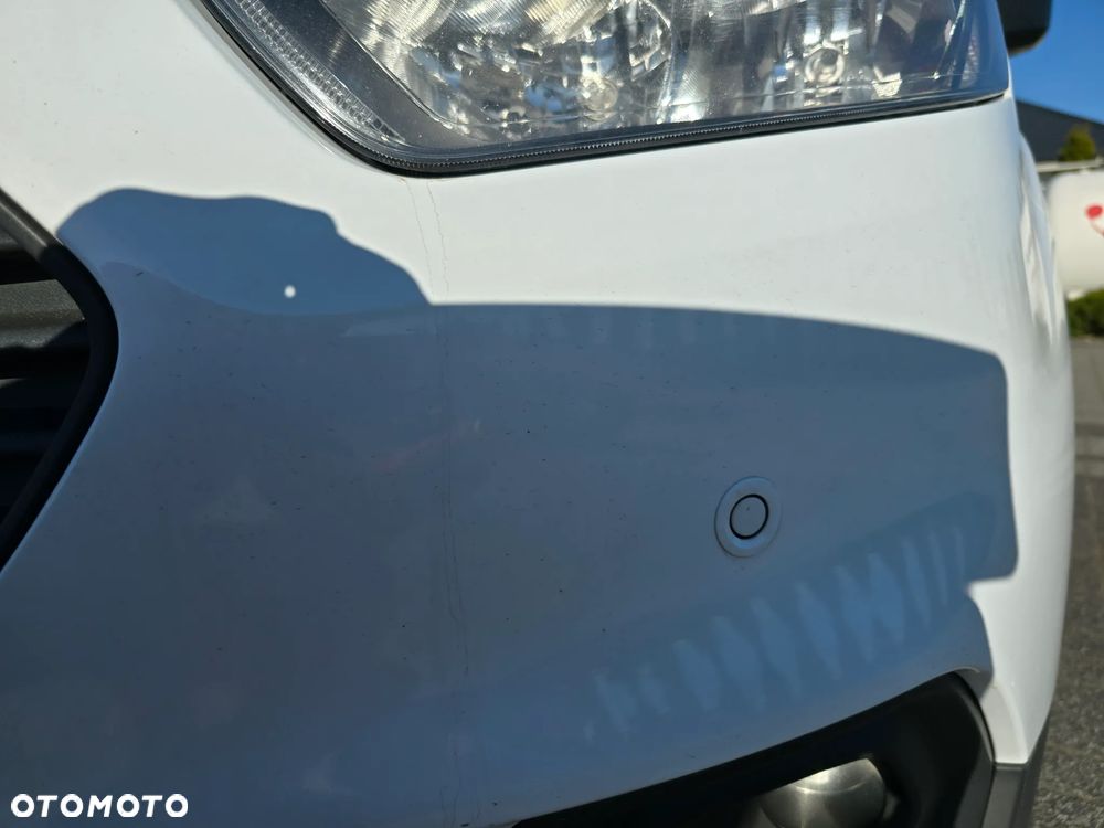 Ford Transit Courier - 8