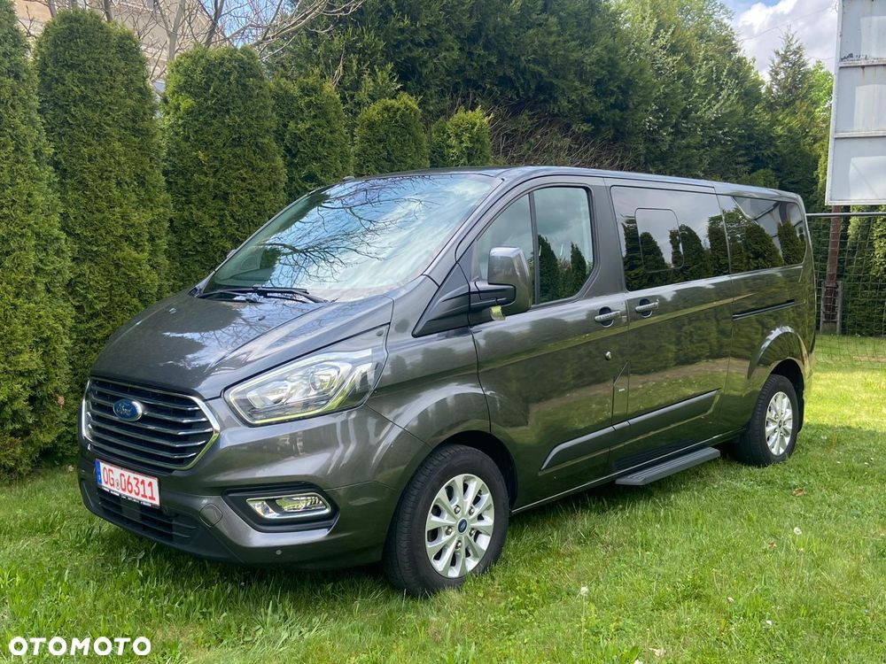Ford Tourneo Custom - 2