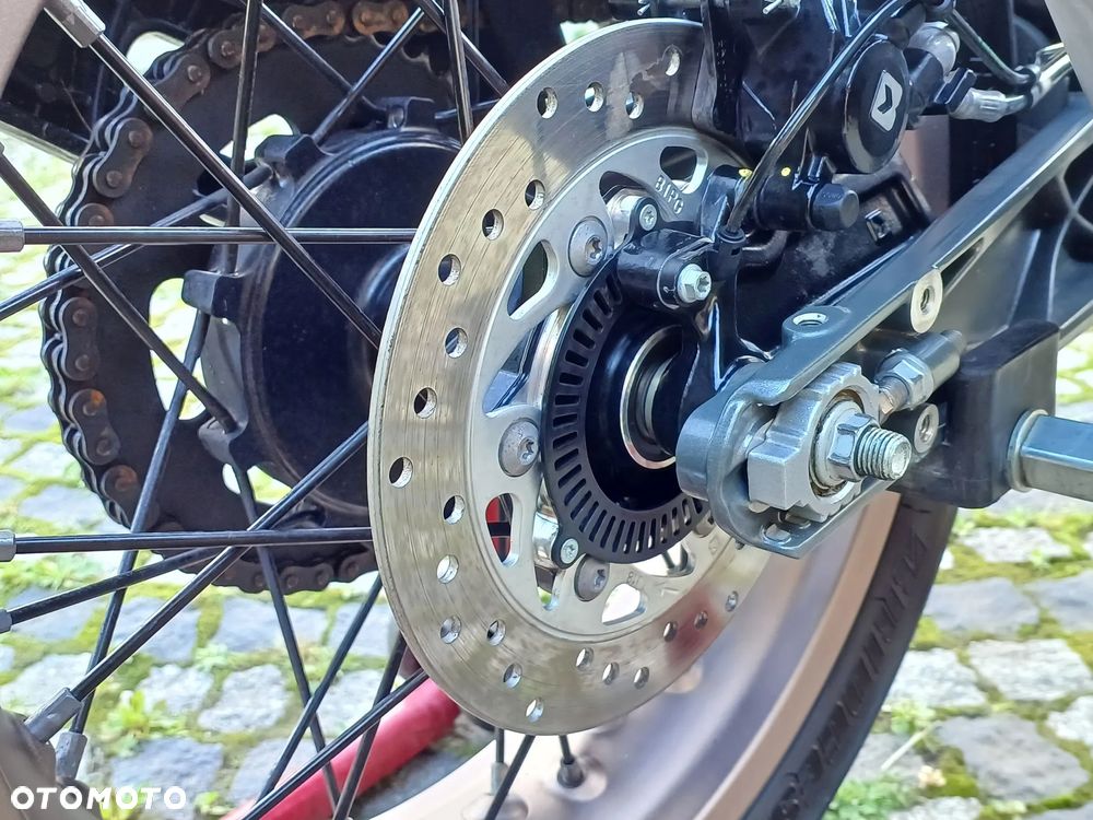 Husqvarna Vitpilen - 26