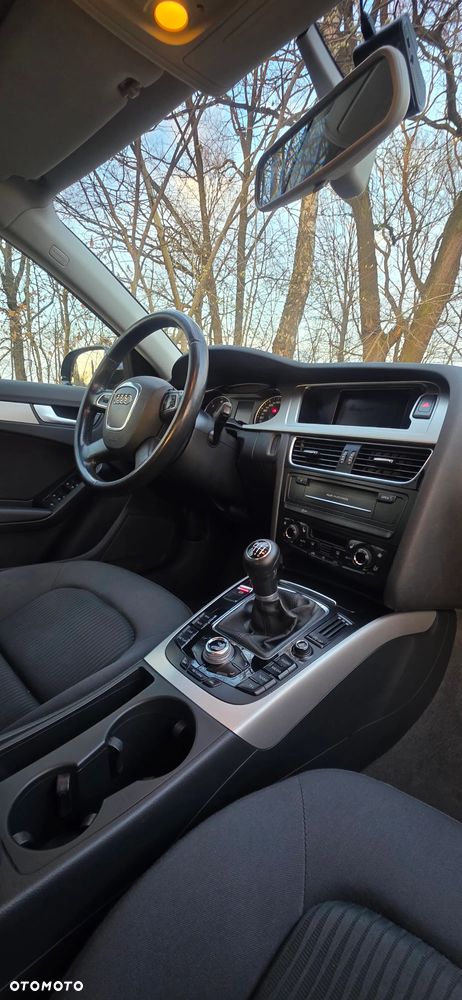 Audi A4 Avant 2.0 TDI - 22