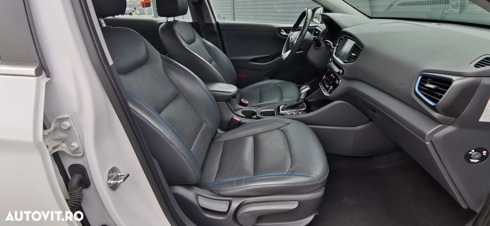 Hyundai IONIQ 1.6 GDI Premium - 17