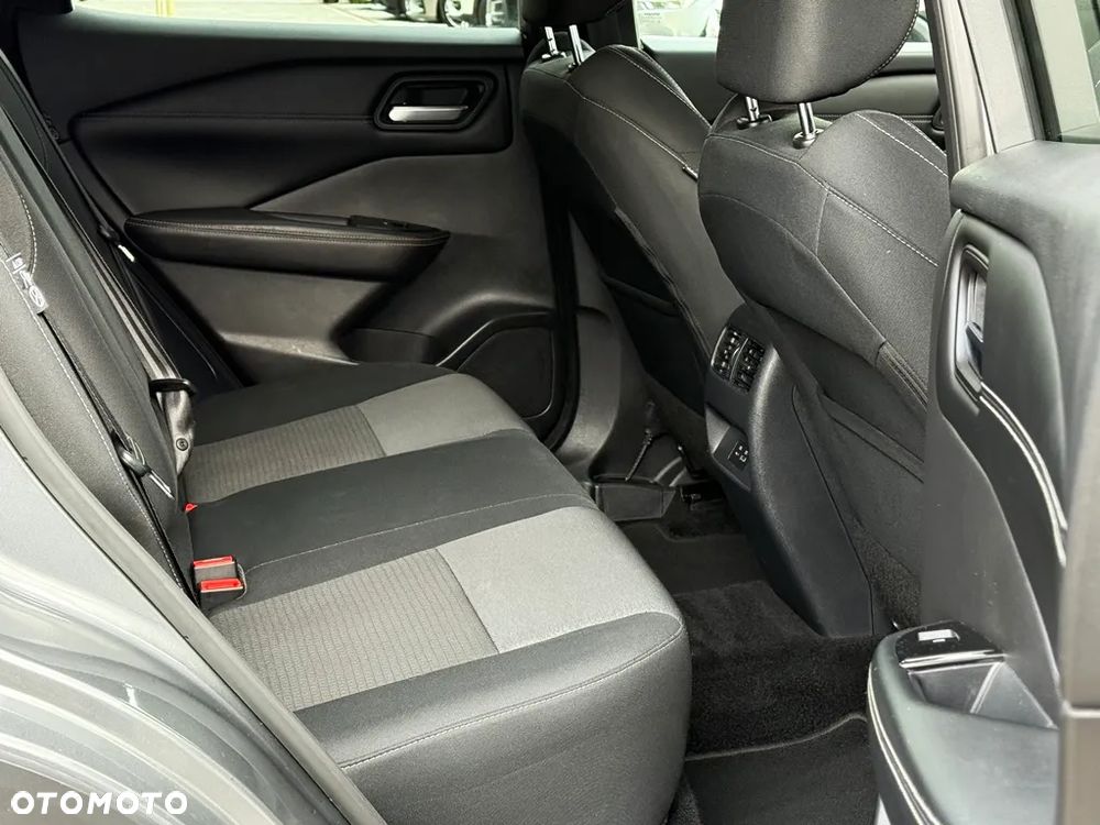 Nissan Qashqai 1.3 DIG-T MHEV Xtronic N-Connecta - 35