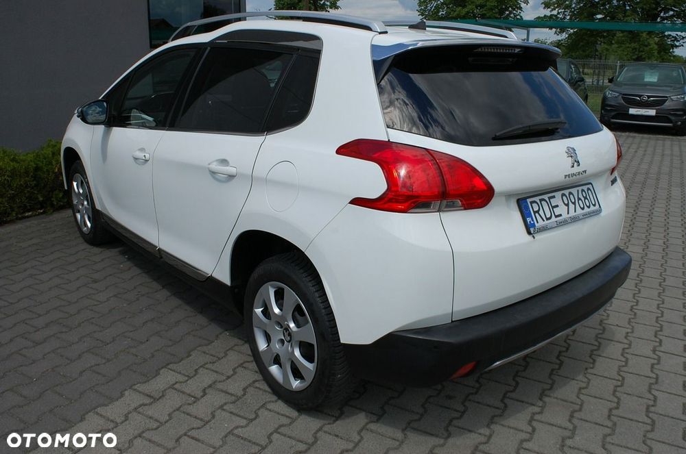 Peugeot 2008 - 12