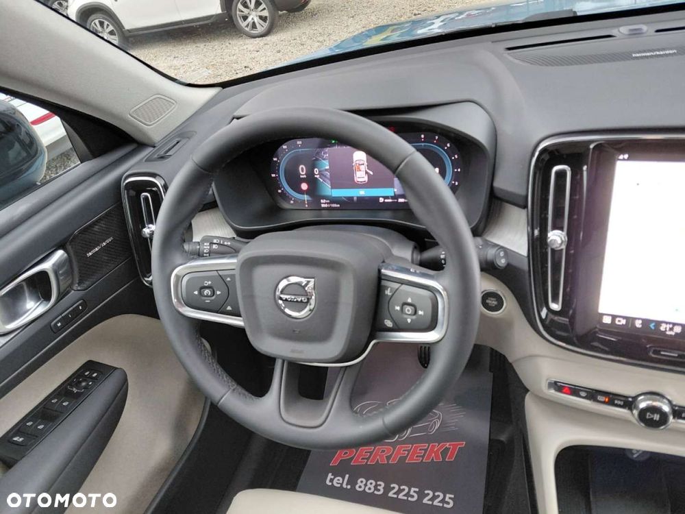Volvo XC 40 - 22