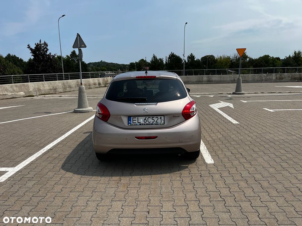 Peugeot 208 1.4 VTi Allure - 4
