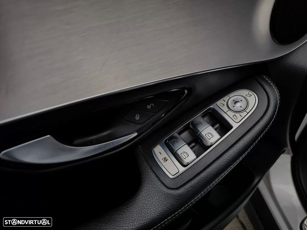 Mercedes-Benz GLC 250 d 4Matic 9G-TRONIC AMG Line - 30