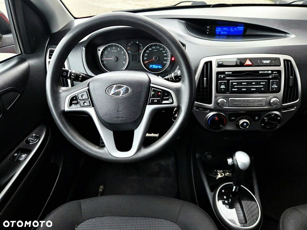 Hyundai i20 - 12