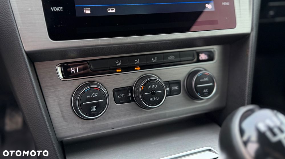 Volkswagen Passat 1.6 TDI BMT Comfortline - 26