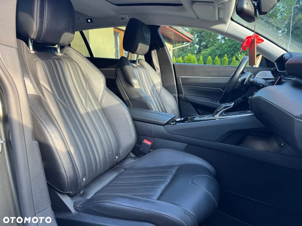 Peugeot 508 - 8