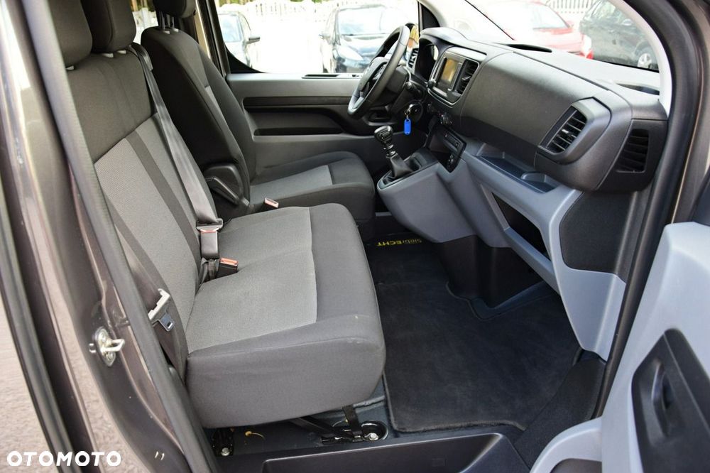 Opel Vivaro Long 2,8t Flex (bryg.) - 32